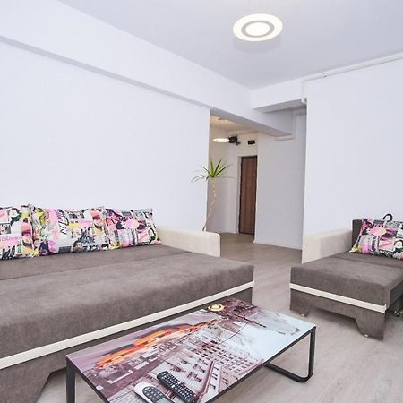 Appartement Maia à Năvodari Extérieur photo